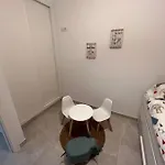 Διαμέρισμα Center *